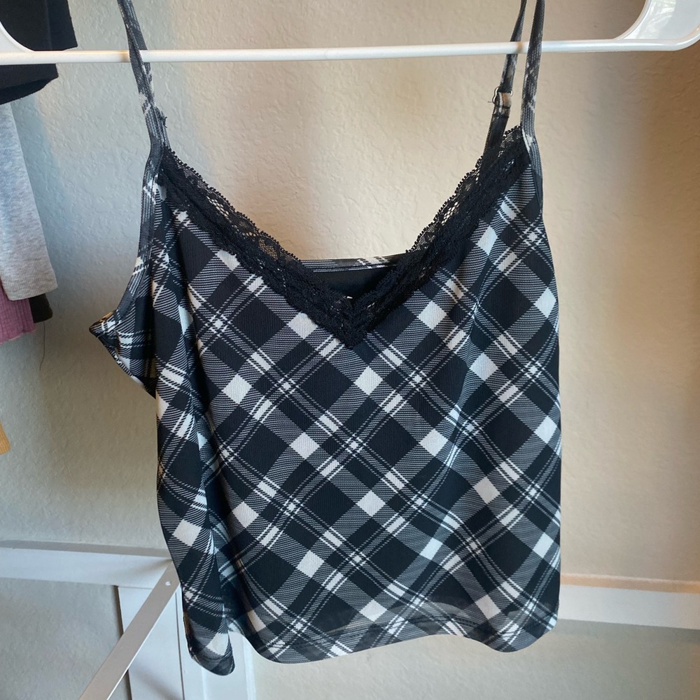 Black crop top